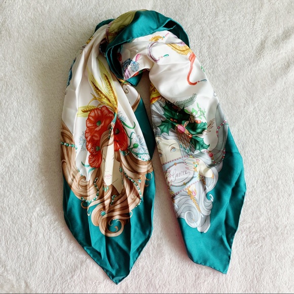BRAND NEW GORGEOUS AND STYLISH SCARF 100/% SILK